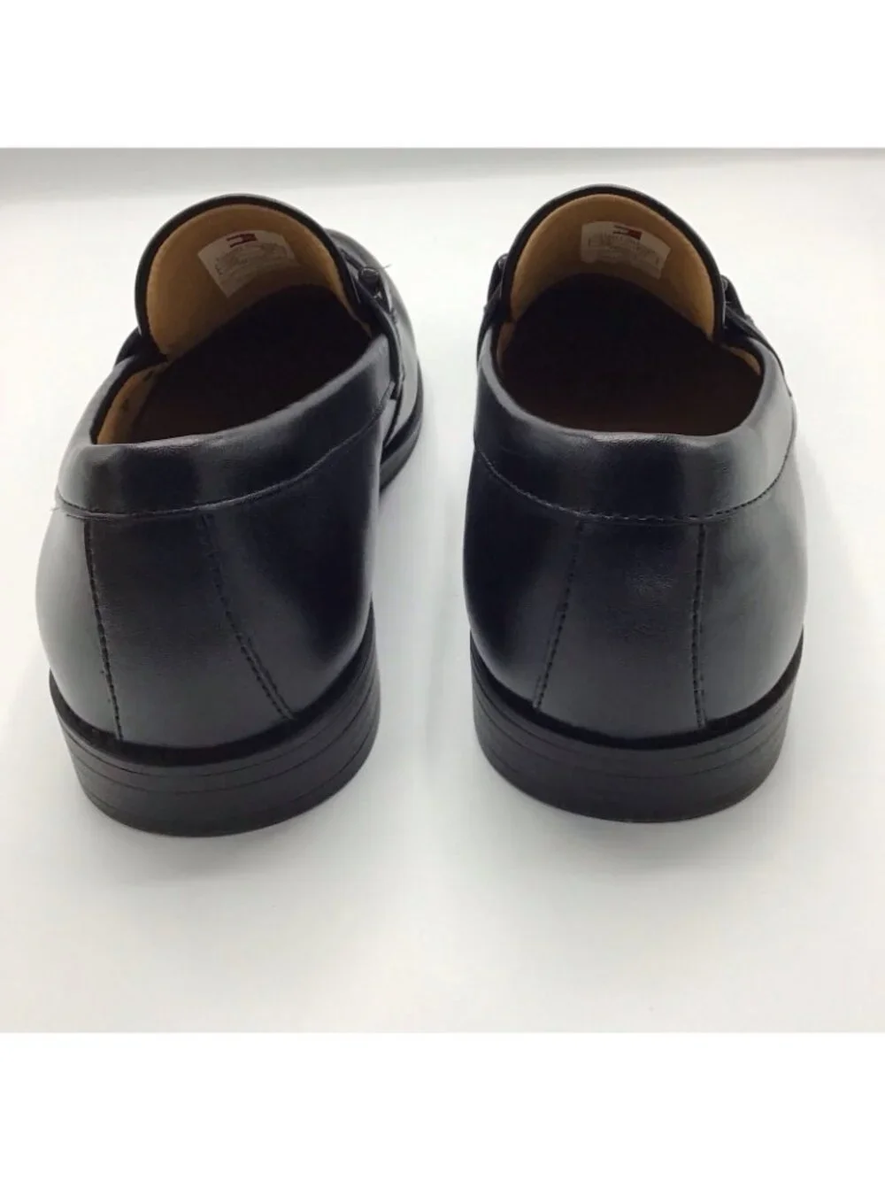 Tommy Hilfiger Men’s Black Leather Slip-On Dress Loafers 10 Memory Foam